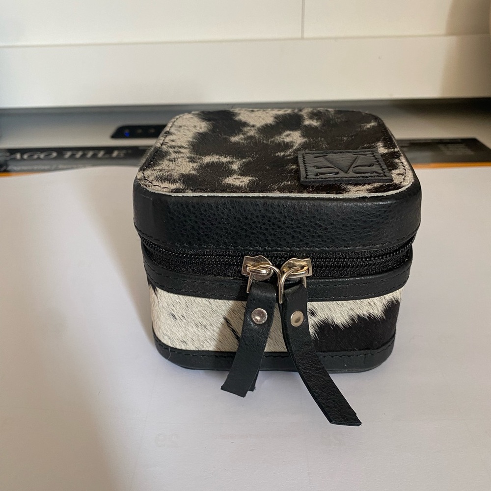 Cowhide jewelry box